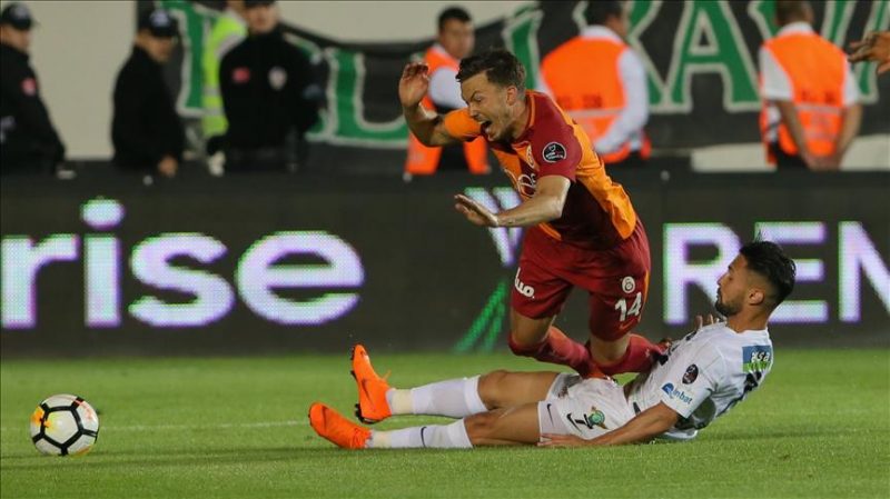 Leaders Galatasaray bag another crucial win item-thumbnail