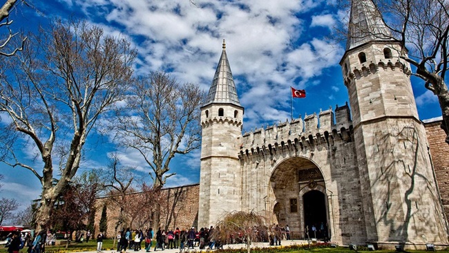 Turkey a center of attraction for foreign tourists after the rise of the USD