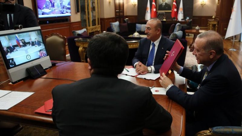 Turkey, Venezuela ink trade agreement over phone item-thumbnail