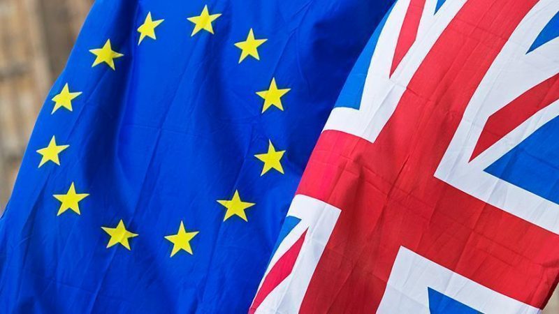 Brexit: May defeats rebel Customs Union amendment item-thumbnail