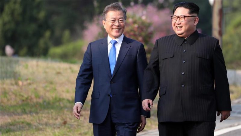 Koreas discuss denuclearization in Pyongyang summit Koreas discuss denuclearization in Pyongyang summit