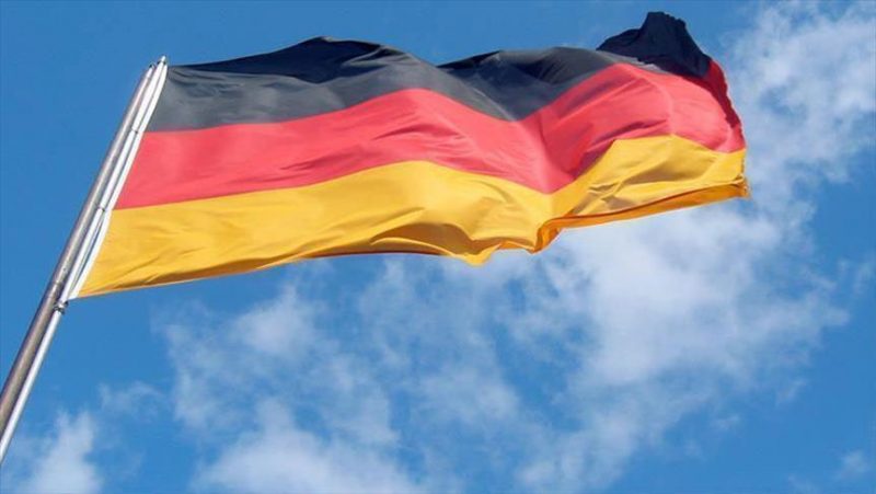 German intelligence warns of far-right terror threat item-thumbnail