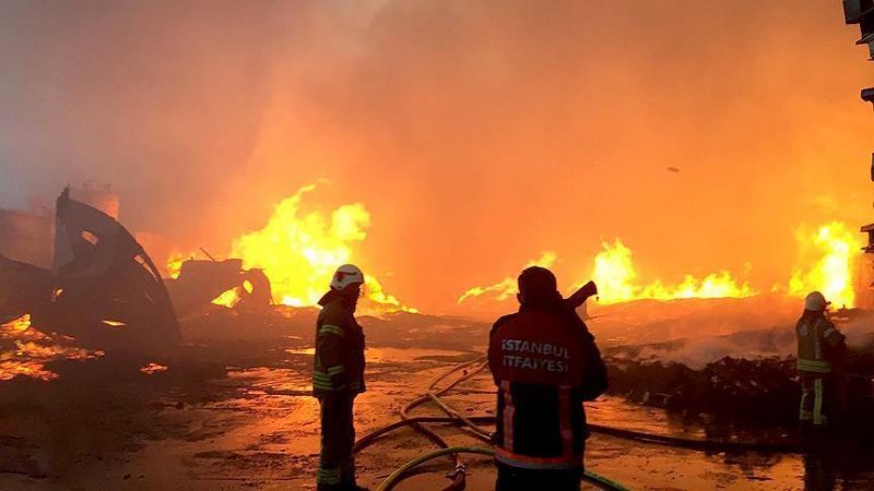 Fire at Istanbul factories contained item-thumbnail