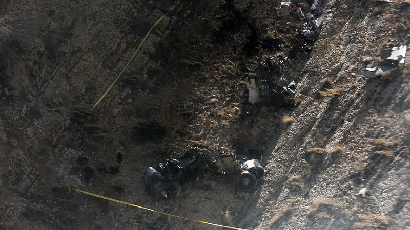 Breaking News: 7 killed in plane crash near Iranian capital item-thumbnail