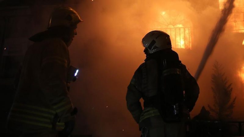 7 Syrian children die in house fire in Canada item-thumbnail