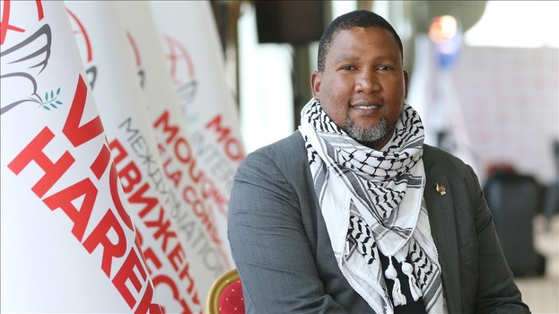 Mandela’s grandson continues legacy to fight for peace item-thumbnail