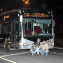 Metrobüste kalp krizi geçirdi,öldü