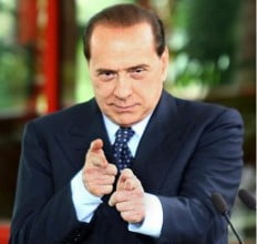 Berlusconi'ye "mafya" ithamı