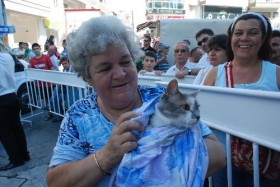 izmir tup patlamasi kedi