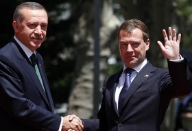 tayyip medvedev e1291115406124