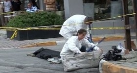 Talihsiz kadın eski kocası tarafından sokak ortasında öldürüldü eski esi oldurdu