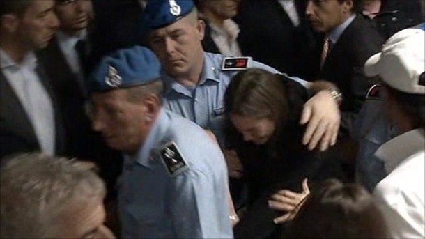 Amanda Knox beraat kararının etkisiyle şoka girdi