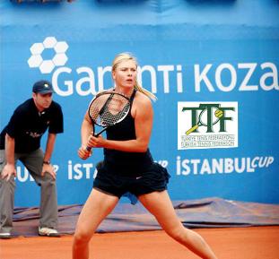 Güzel tenisçi Maria Sharapova İstanbul'da