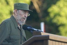 Fidel Castro : Dünya uçuruma sürükleniyor fidel castro dunya
