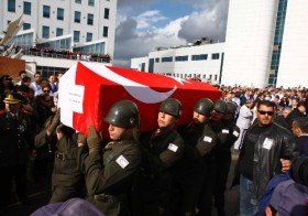 rauf denktas torenn