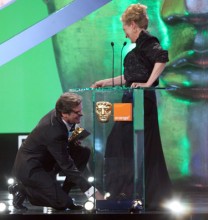 Bafta 2012 ödül gecesinde unutulmaz anlar yaşandı