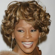 Whitney Houston hayatini kaybetti