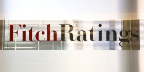 fitch derecelendirme kurumu uc bankanin notunu dusurdu