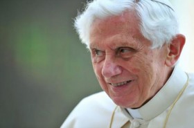papa ozel yardimcisi gozalti
