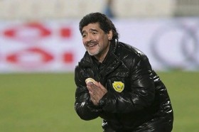 Maradona Dubai'nin spor danışmanı oldu