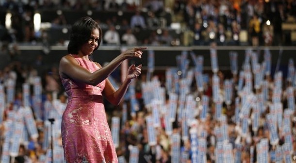 Michelle Obama Demokratların ulusal kongresinde kürsüden seslendi...