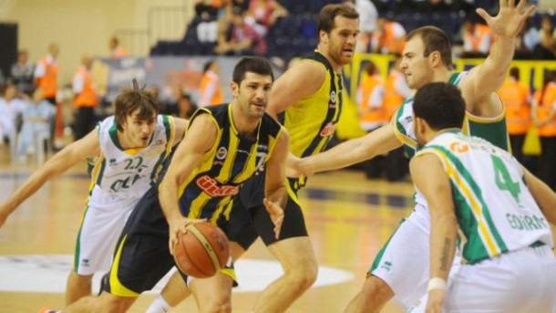 Basketbol Türkiye Kupası : Galatasaray ve Fenerbahce turu kaptı !