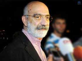 Ahmet Altan istifa etti