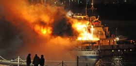 Ege Denizi'nde yük gemisinde yangın çıktı