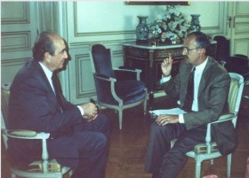 Mehmet Ali Birand Mitsotakis'le de röportaj yapmıştı (1988)