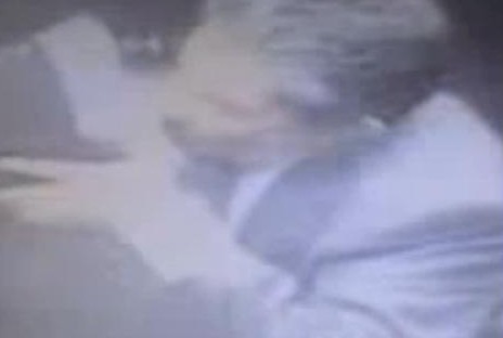 İran'da öpüşme skandalı