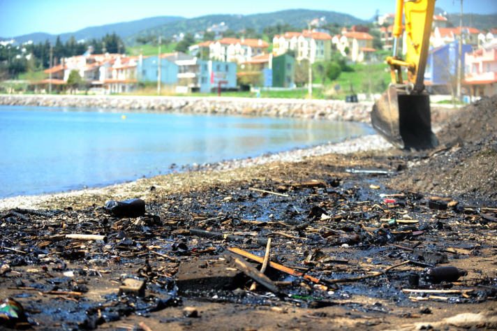 Çandarlı deniz kirliliği