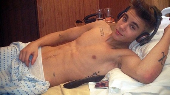 Justin Bieber hastaneye kaldırıldı