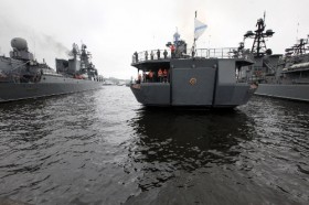 Rus savaş gemileri