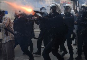 İstiklal Caddesi'nde polis müdahalesi