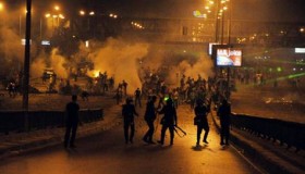 Mısır'da kanlı gün: Yüzlerce ölü