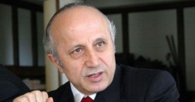 Yaşar Nuri öztürk