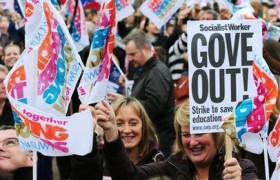 İngilterede öğretmenler grevde