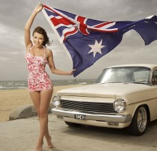 Danii-Minogue-Avustralya-Bayrağıyla
