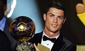 Cristiano Ronaldo wins the 2013 Ballon d'Or