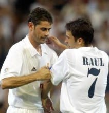 Fernando_Hierro_ve_Raul_Gonzalez_Real_Madrid