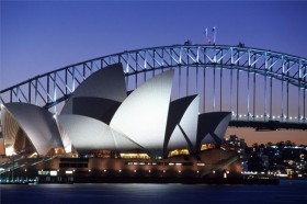 Sydney Opera House ve Harbor Bridge