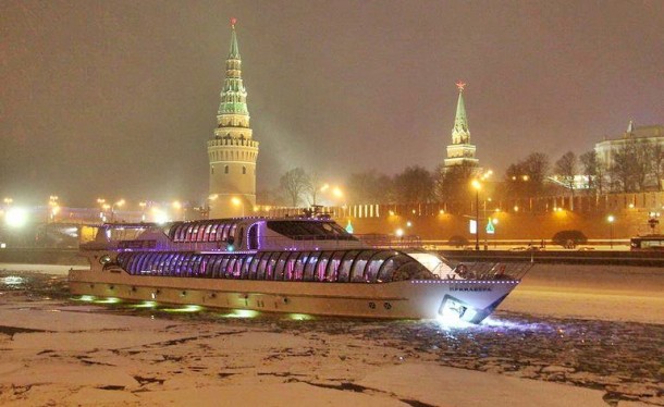 Moskova nehri tekne turu