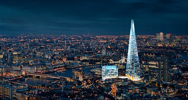 Yeni inşa edilen The Shard gökdeleni Londra şehrinin yeni sembollerinden biri oldu