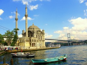 ortakoy camii kuba