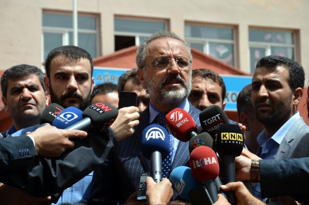 Sırrı Sakık
