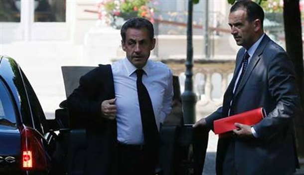 Sarkozy gözaltı
