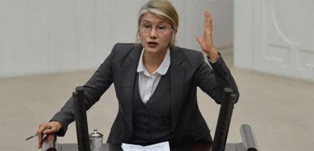 Emine Ülker Tarhan CHP'den istifa etti! Yeni parti kuracak mı? 2 Emine Ülker Tarhan