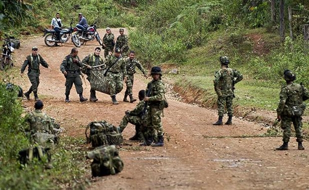 Kolombiya ordusu ile FARC mayın temizleme
