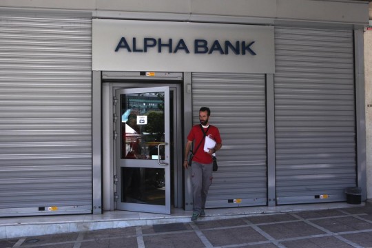 Yunanistan'da bankalar 13 Temmuz'a kadar kapalı 2 yunanistan bankalar1