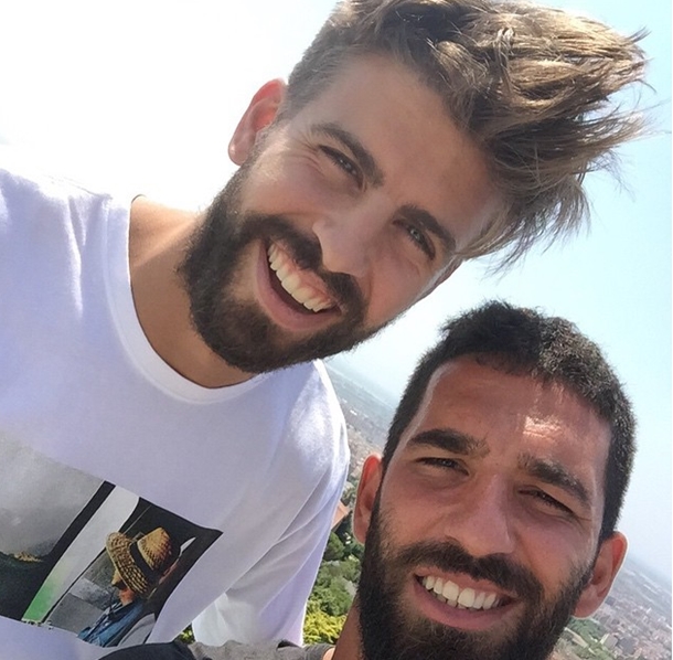 Gerrard Pique Arda Turan